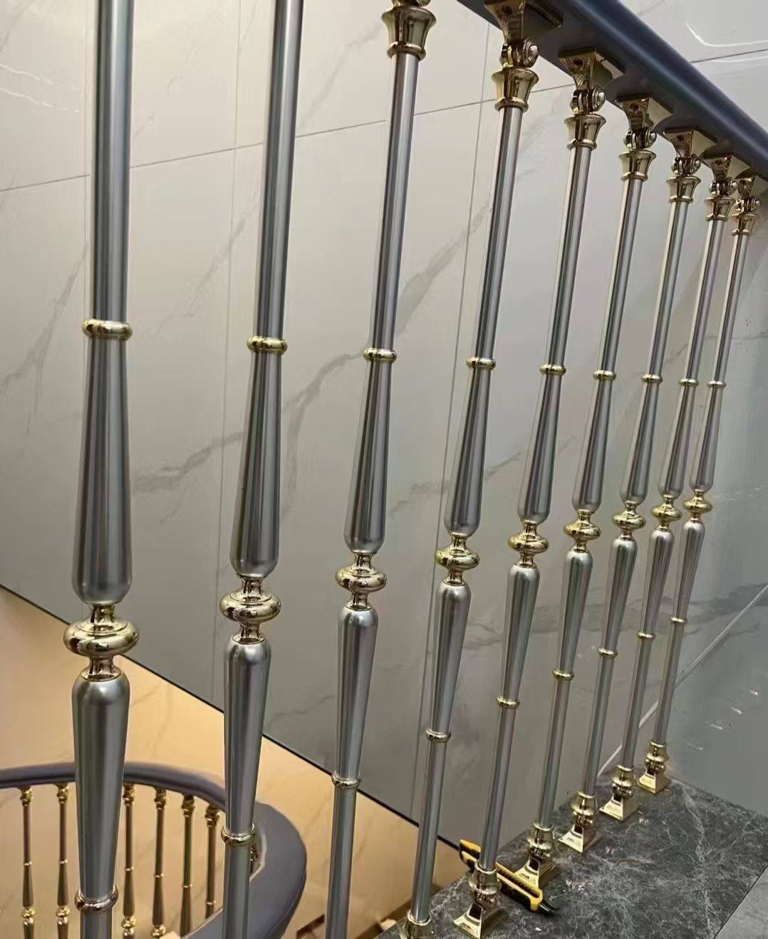 Noble Ring Ansicht 1