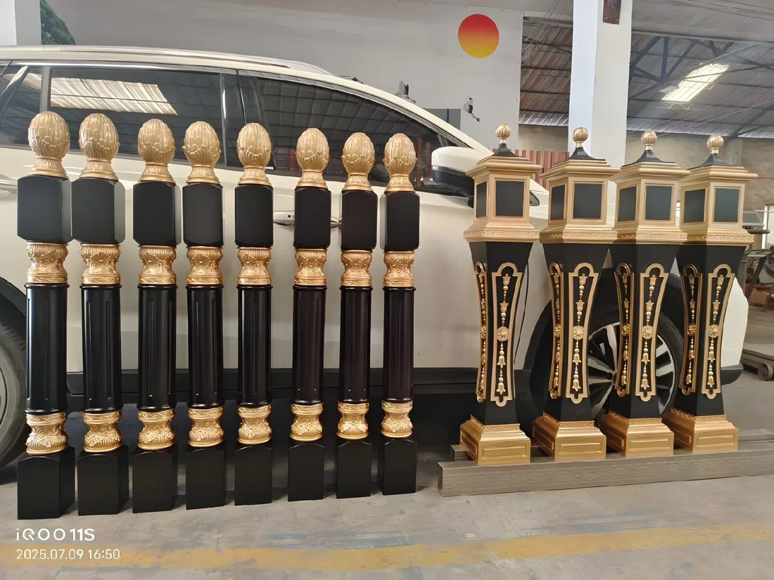 CHIFU ornate gold balusters